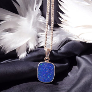 Silver Rectangle Shaped Pendant and Necklace Silver Rectangle Shaped Pendant and Necklace