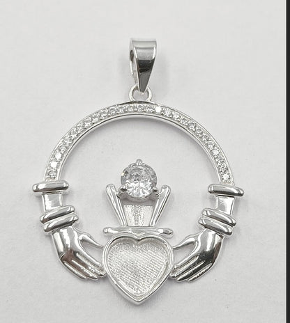 Silver Claddagh Necklace