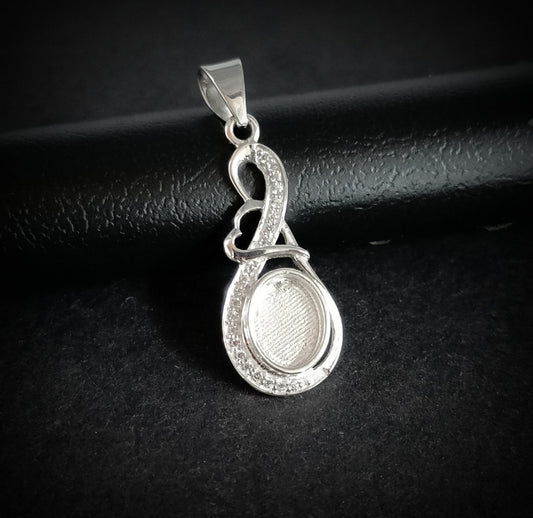 Sterling Silver Oval Infinity Pendant