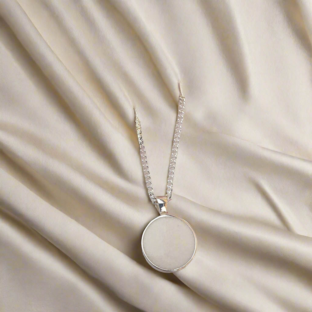 Breastmilk necklace 